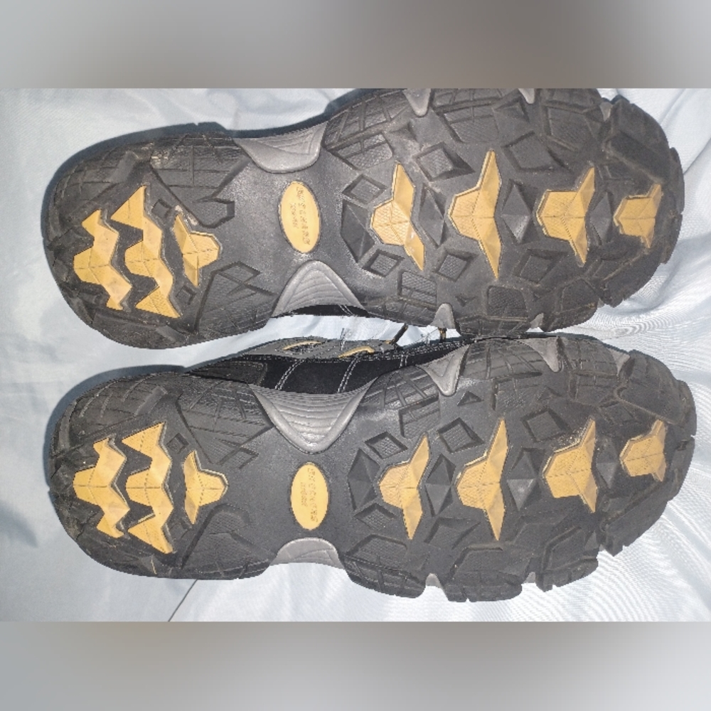 Mens Sketchers Steeltoe Work Shoes 9.5. Used but still in very great condition. - Picture 4 of 8